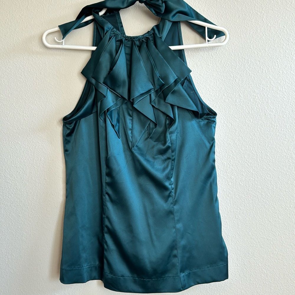 The limited sleeveless blouse